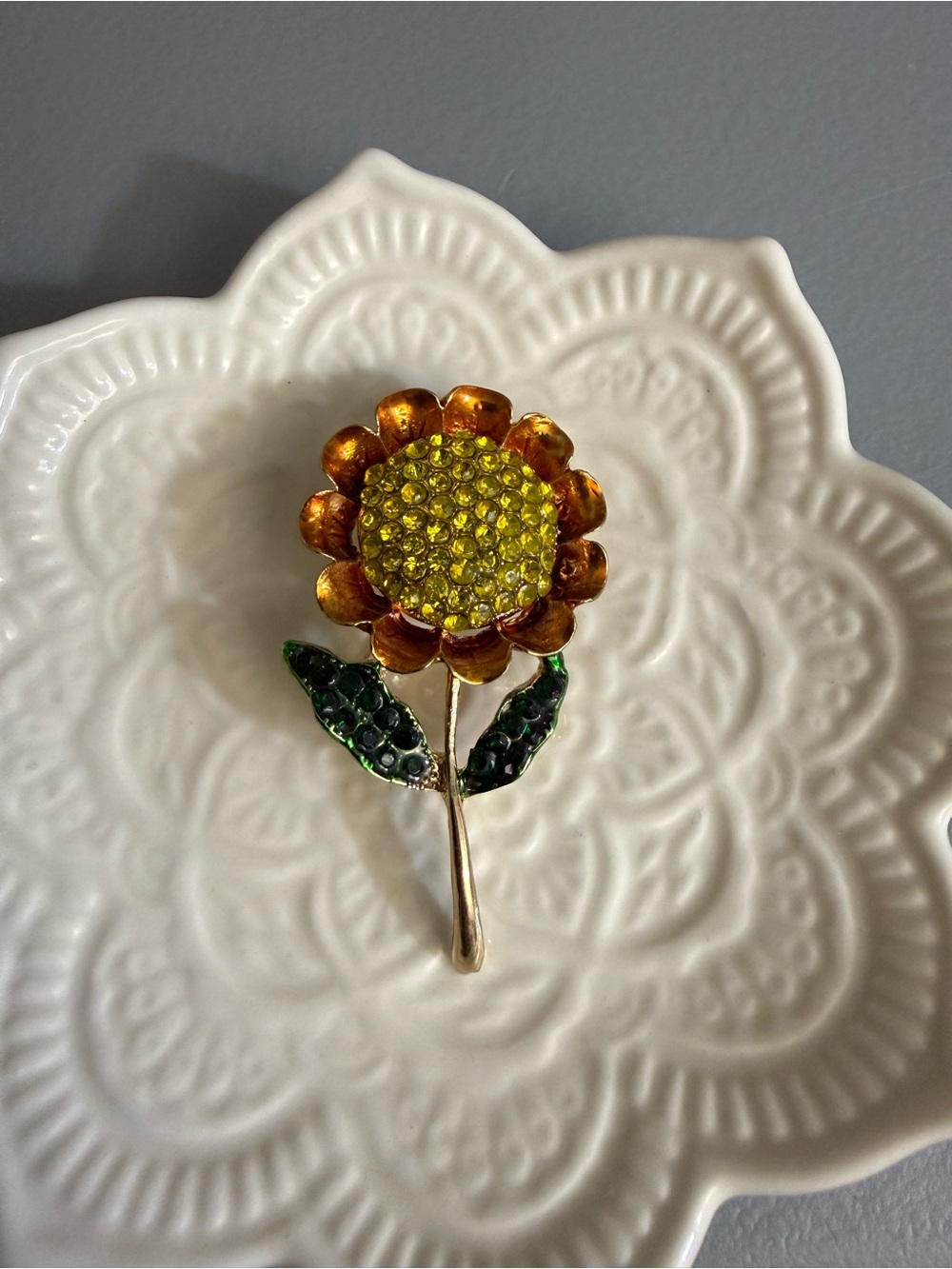 New Women's Yellow Green Crystal Sunflower Brooch Pin Gift Jewelry Corsage